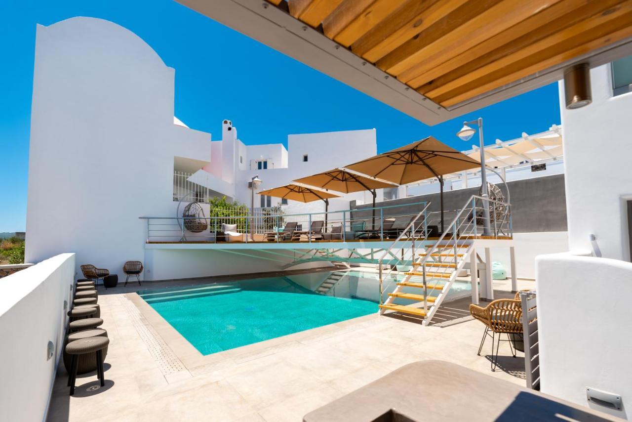 Deluxe Hotel Santorini Fira  Exterior photo