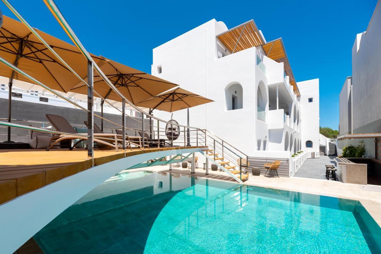 Deluxe Hotel Santorini Fira  Exterior photo